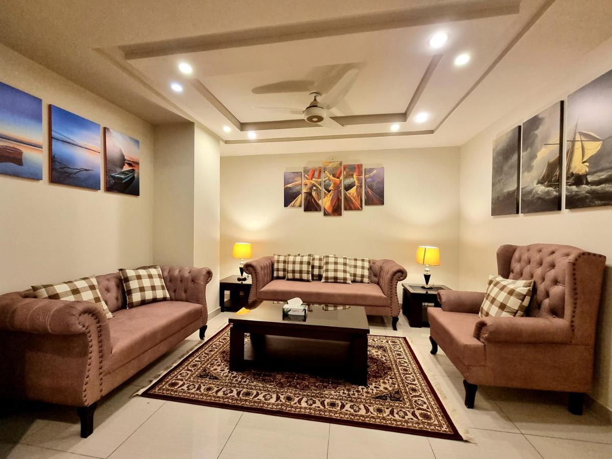 Luxurious Landing Apartments & Suites Bahria Town Rawalpindi Exterior photo